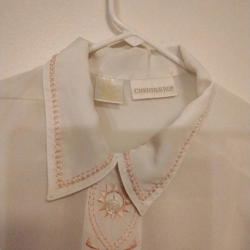 Women long sleeves blouse - Picture 2 of 4